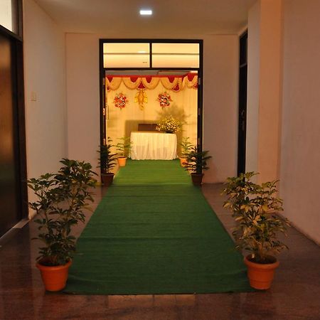 Hotel The Home Tiruppur Eksteriør bilde