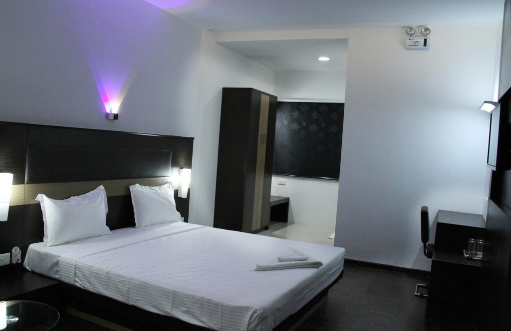 Hotel The Home Tiruppur Eksteriør bilde